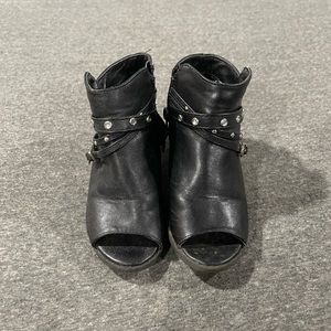 Toddler open toe booties